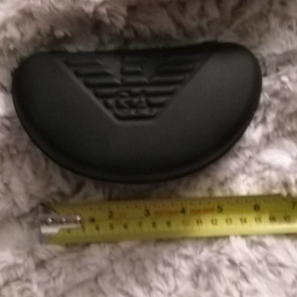 Emporio Armani Sunglasses Case with EA Cloth! - Picture 3 of 8